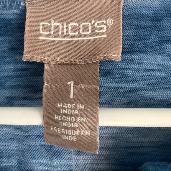 NWT Chico's Womens Pigment Dye Notch Tulip Hem Top Blue Sz M Everyday Normcore - Picture 7 of 12